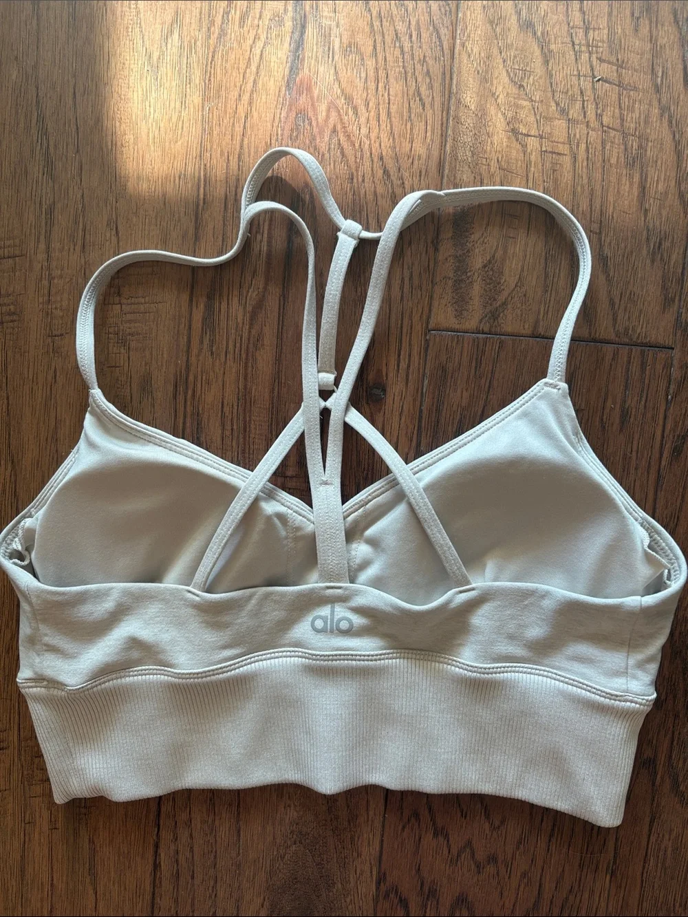 ALO Airbrush Suspension Yoga Strappy Bralette in Light Cream